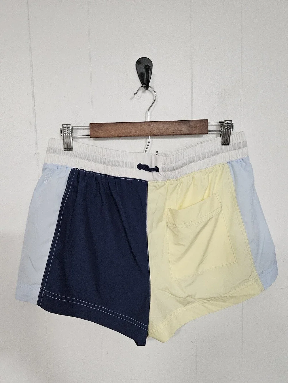 FP Movement Women's Invigorate Colorblock Shorts - Picture 3 of 5
